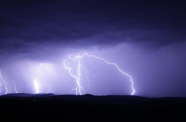 🌩️Gewitter 2025: Welche Risiken bestehen für Landwirte und wie können Sie sich schützen?